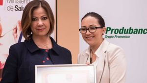 Produbanco recibe reconocimiento por apoyo a Campaña de Lactancia Materna