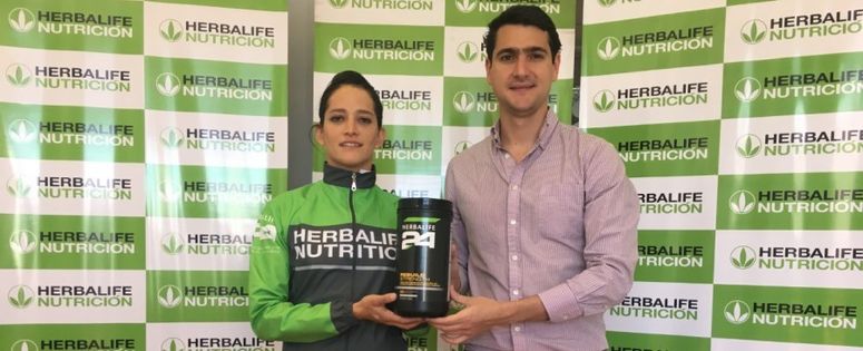 Triatleta se une a Herbalife