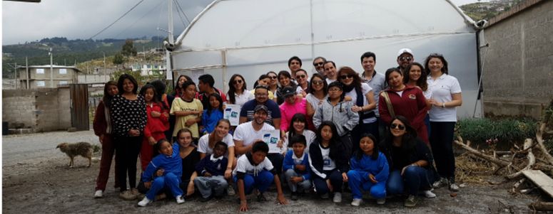 Coface realizó la donación de un invernadero a la fundación franco-ecuatoriana Ecuasol