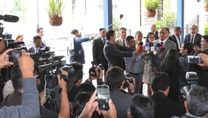La fiscalía ecuatoriana acusó este jueves al vicepresidente Jorge Glas de recibir coimas por al menos 13,5 millones de dólares de la constructora Odebrecht