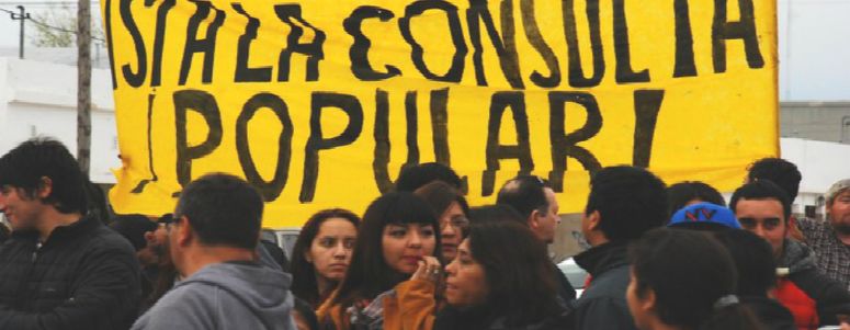 Simpatizantes y detractores del Gobierno se dieron cita en Quito para manifestarse frente a consulta popular