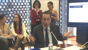  Patricio Alarcón, dice que la ley “evidencia los rezagos ideológicos del régimen anterior, no fortalece la dolarización, debilita la institucionalidad y reduce los incentivos a la inversión”