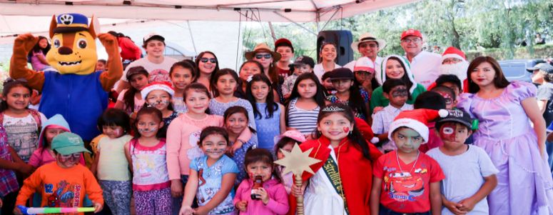 Cervecería Nacional organizó el festejo navideño en el parque del barrio Santa Inés