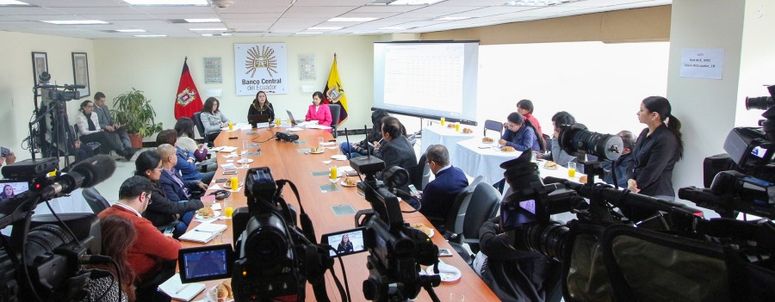 Foro de Economía y Finanzas Públicas hace una serie de recomendaciones al presidente de la República, Lenín Moreno, para una conducción económica del país