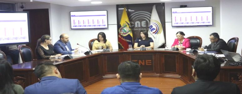 CNE cerró escrutinio en tiempo récord con la mayoría por el sí