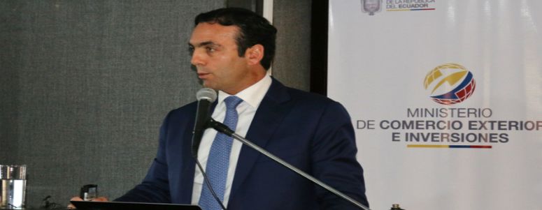  El ministro de Comercio Exterior, Pablo Campana, prevé presentar  al Ejecutivo un proyecto de ley con incentivos para atraer inversión extranjera