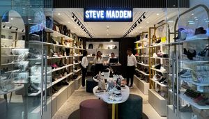 STEVE MADDEN