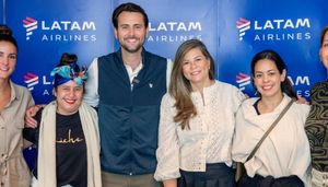 LATAM AIRLINES 